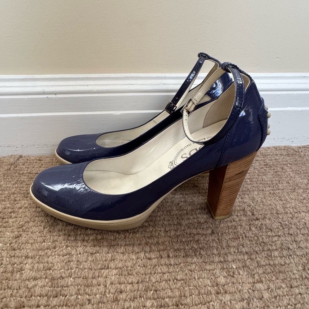 Tod's Patent Leather Heels